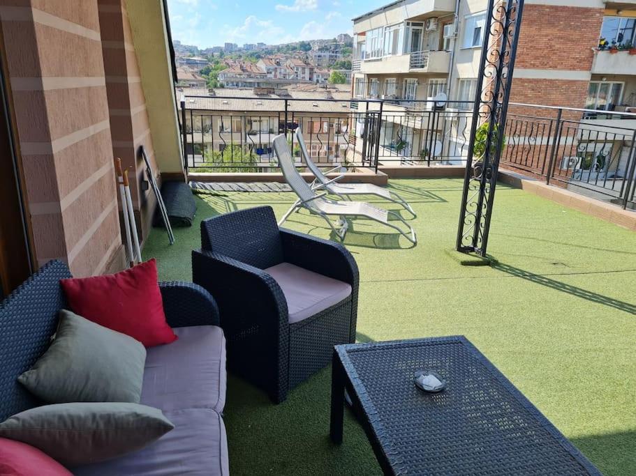 Unique Studio- Great Balcony And View! Parking Possibility! 大特尔诺沃 外观 照片